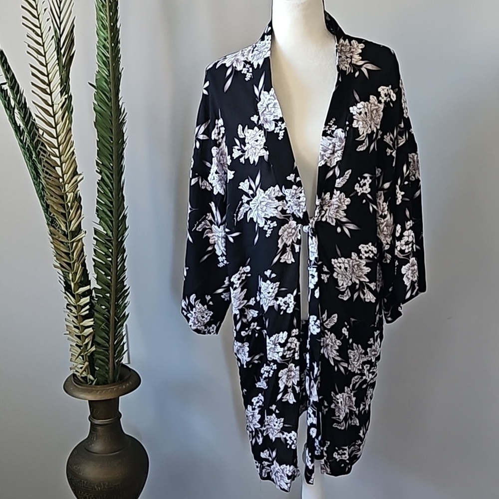 Spiritual Gangster Black Floral Print Front Tie Robe/Cover-Up